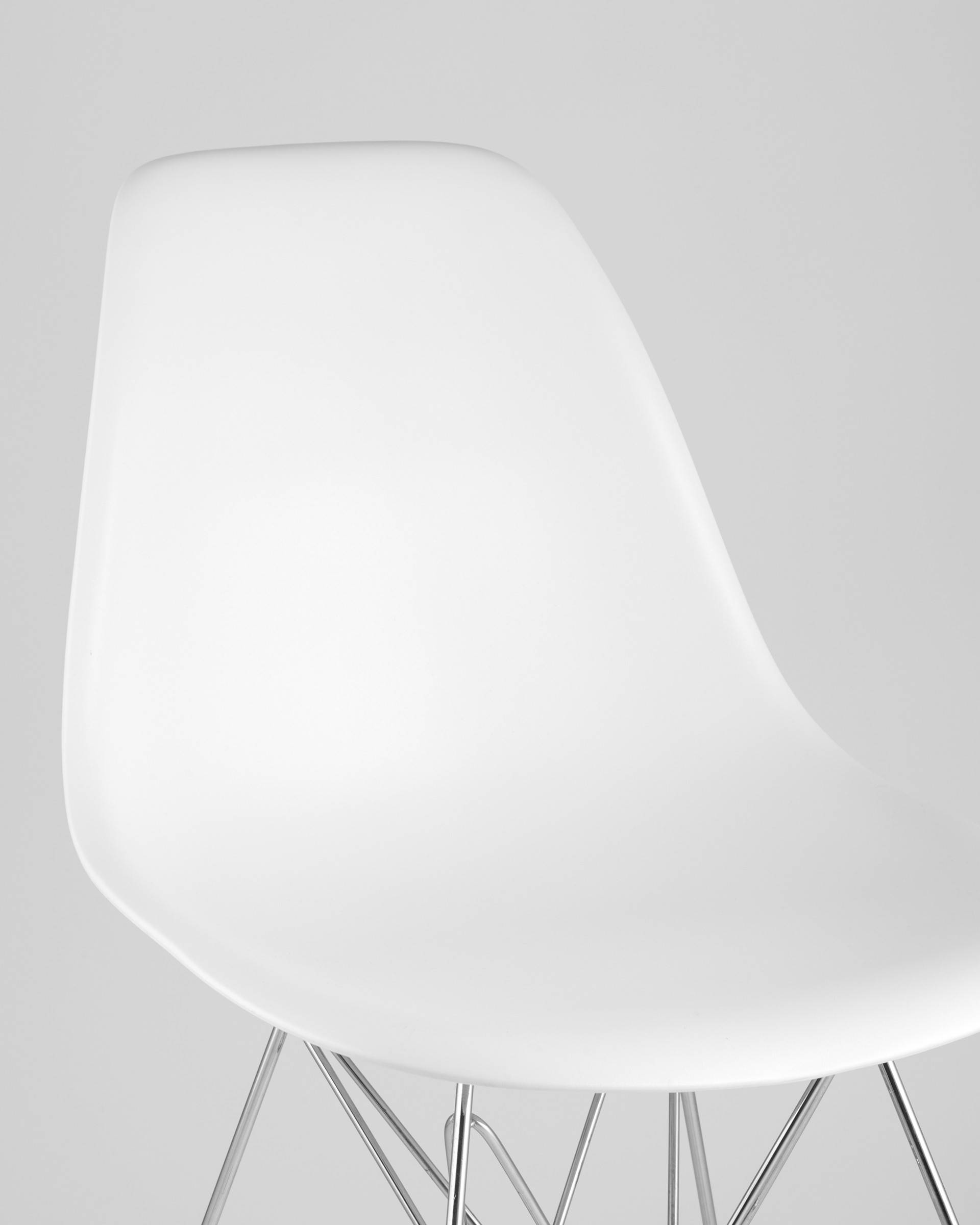 Стул Eames DSR белый из Италии