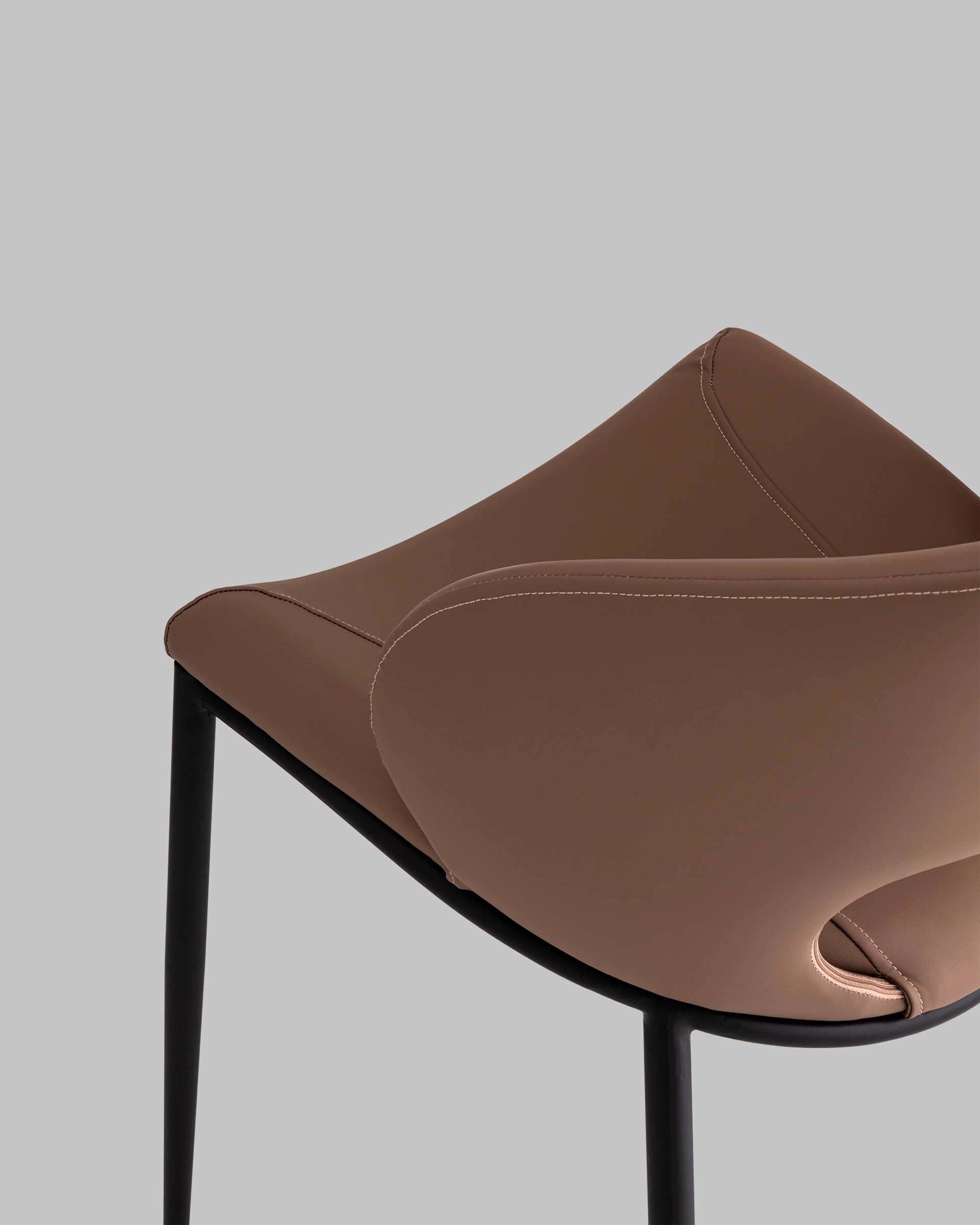 Стул Вивьен экокожа светло-коричневый из Италии