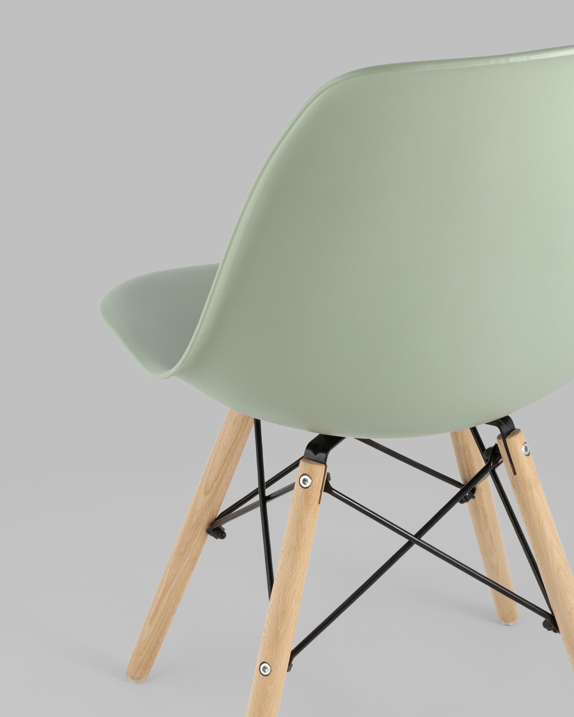 Стул Eames DSW серо-зеленый из Италии