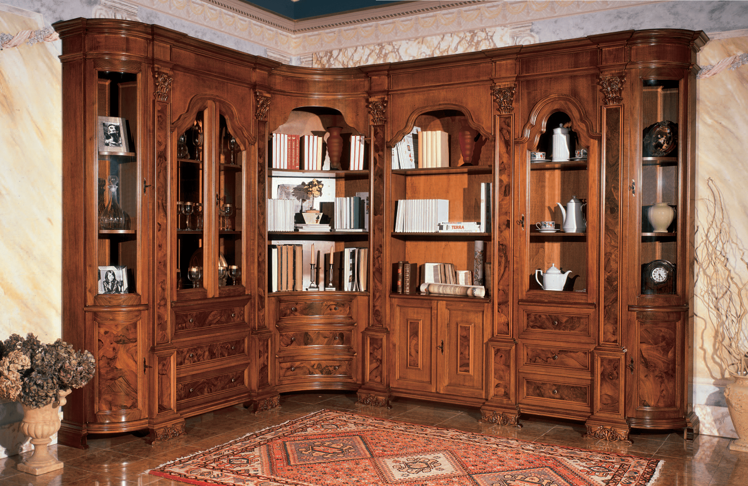 Библиотека из коллекции Barocco из Италии