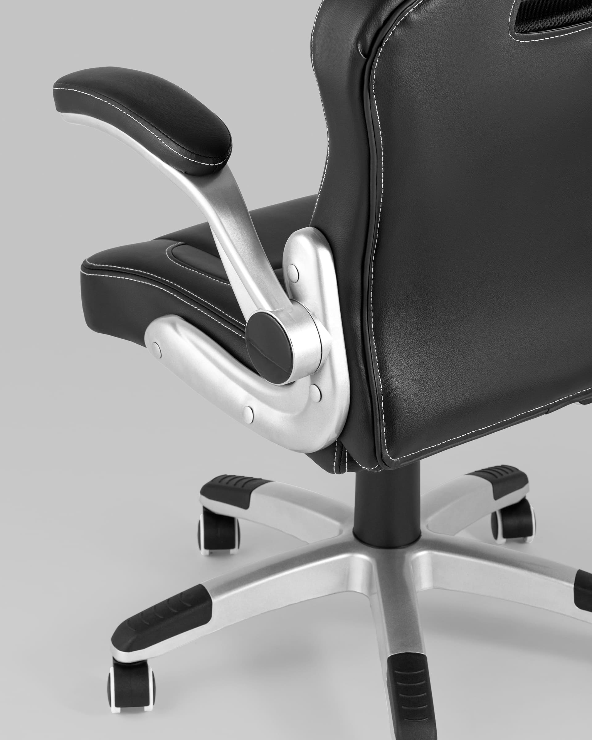 Кресло игровое TopChairs Genesis черное из Италии