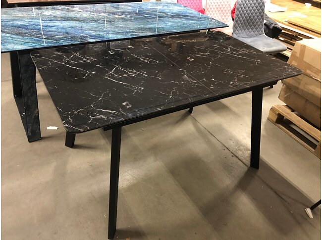 Стол АРУБА 140 ЧЕРНЫЙ МРАМОР, стекло / ЧЕРНЫЙ М-City из Италии