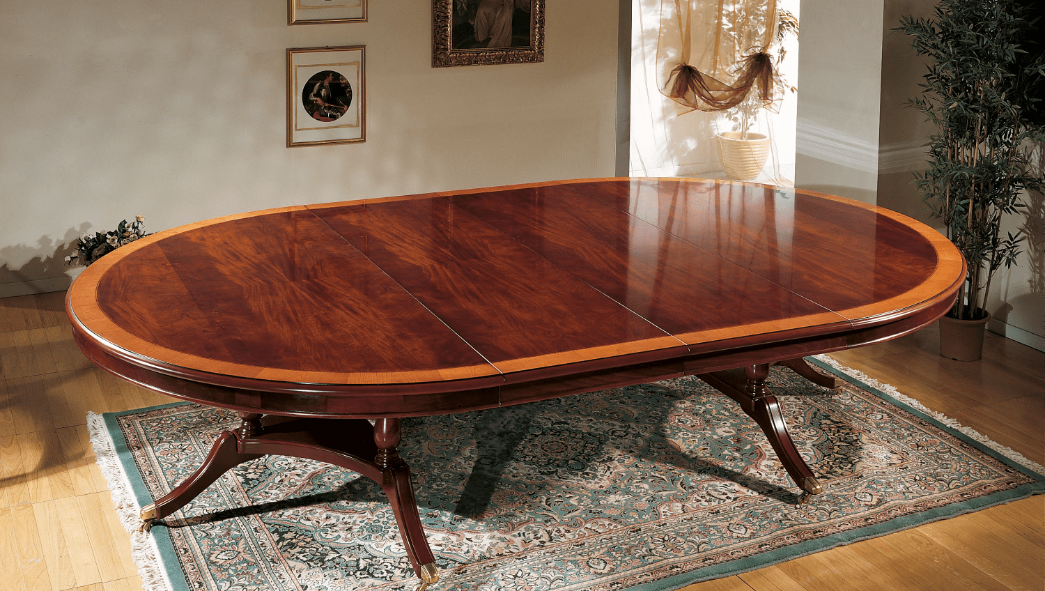 Обеденный стол 1233 из Италии