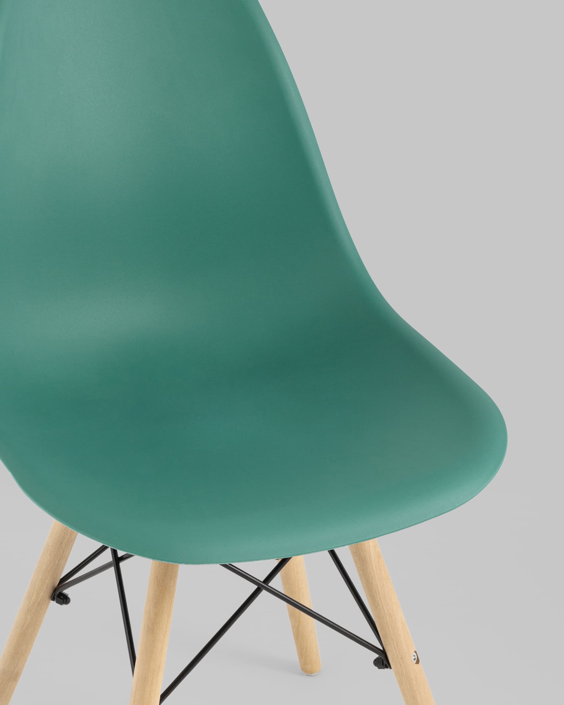 Стул Eames Style DSW серо-зеленый (разборный каркас) из Италии